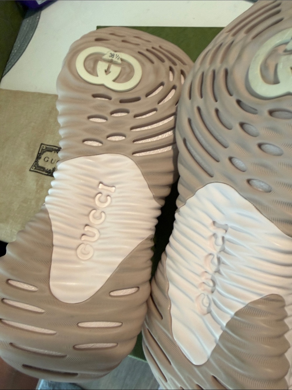 Gucci Women's Pastel Pink Platform Sneaker with Embossed GG - Picture 6 of 6